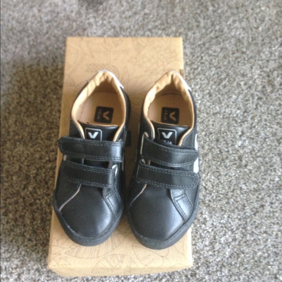 veja kids black